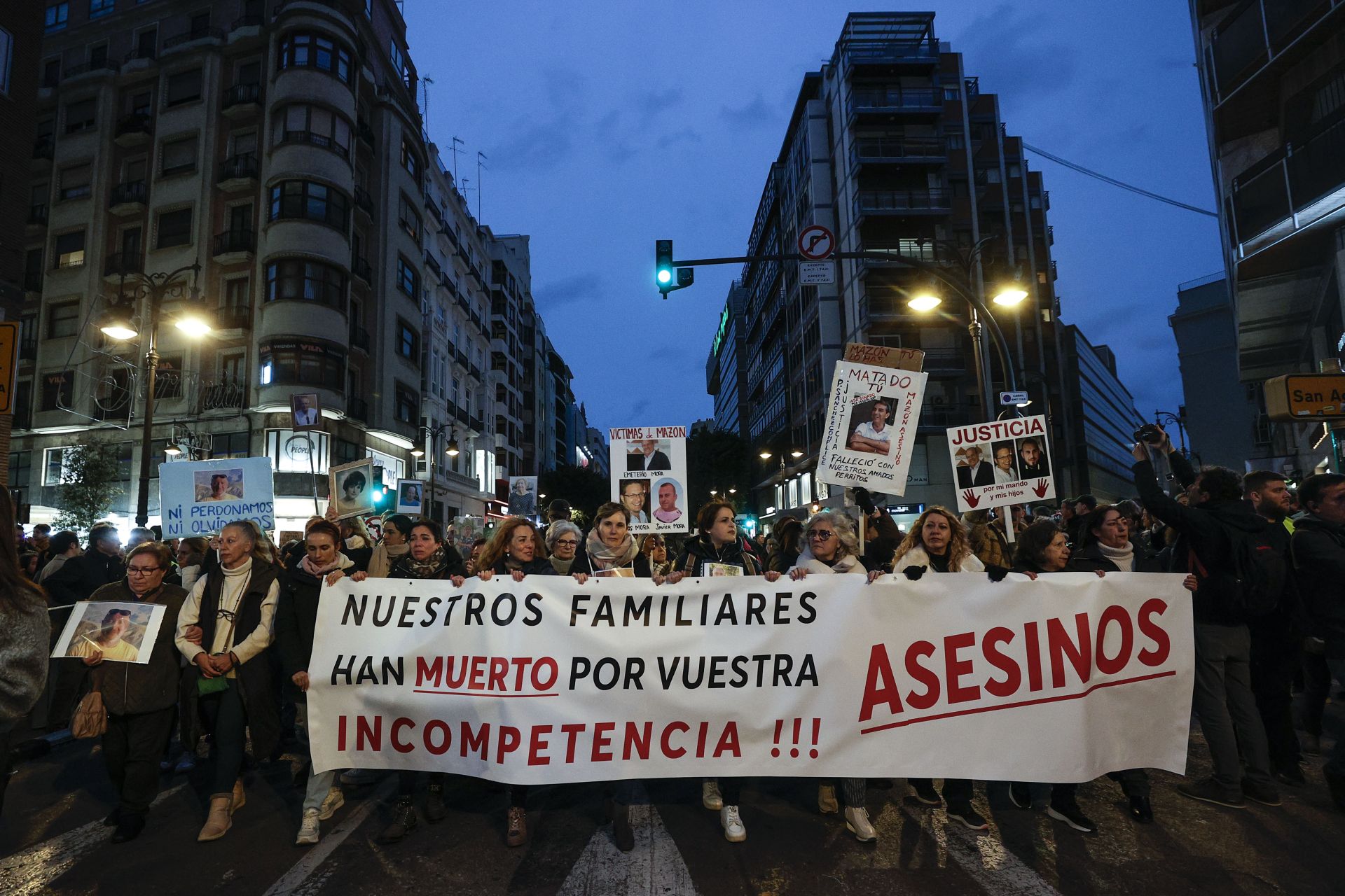 La manifestación en Valencia contra la gestión política de la dana, en imágenes