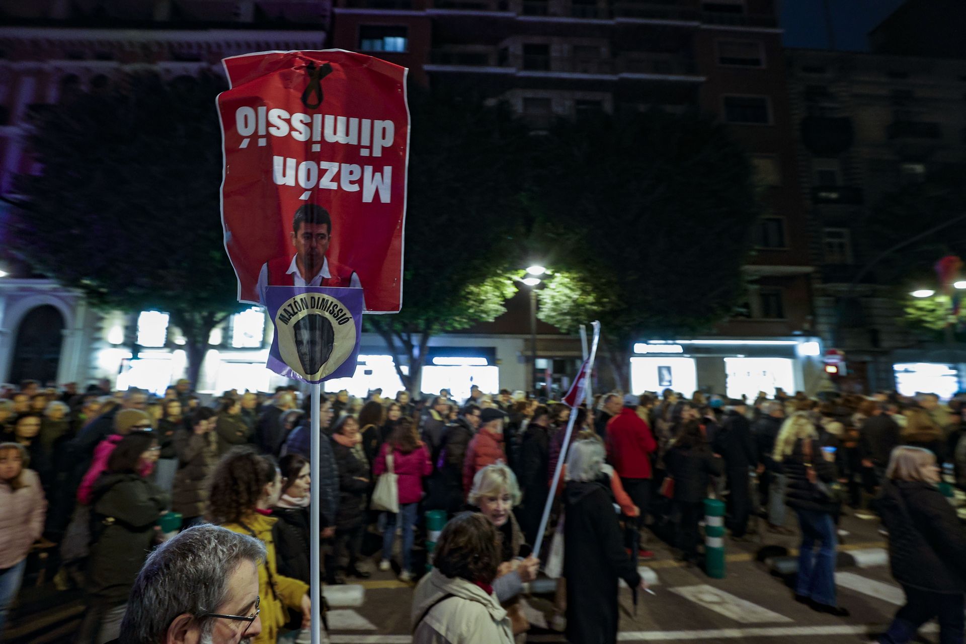 La manifestación en Valencia contra la gestión política de la dana, en imágenes