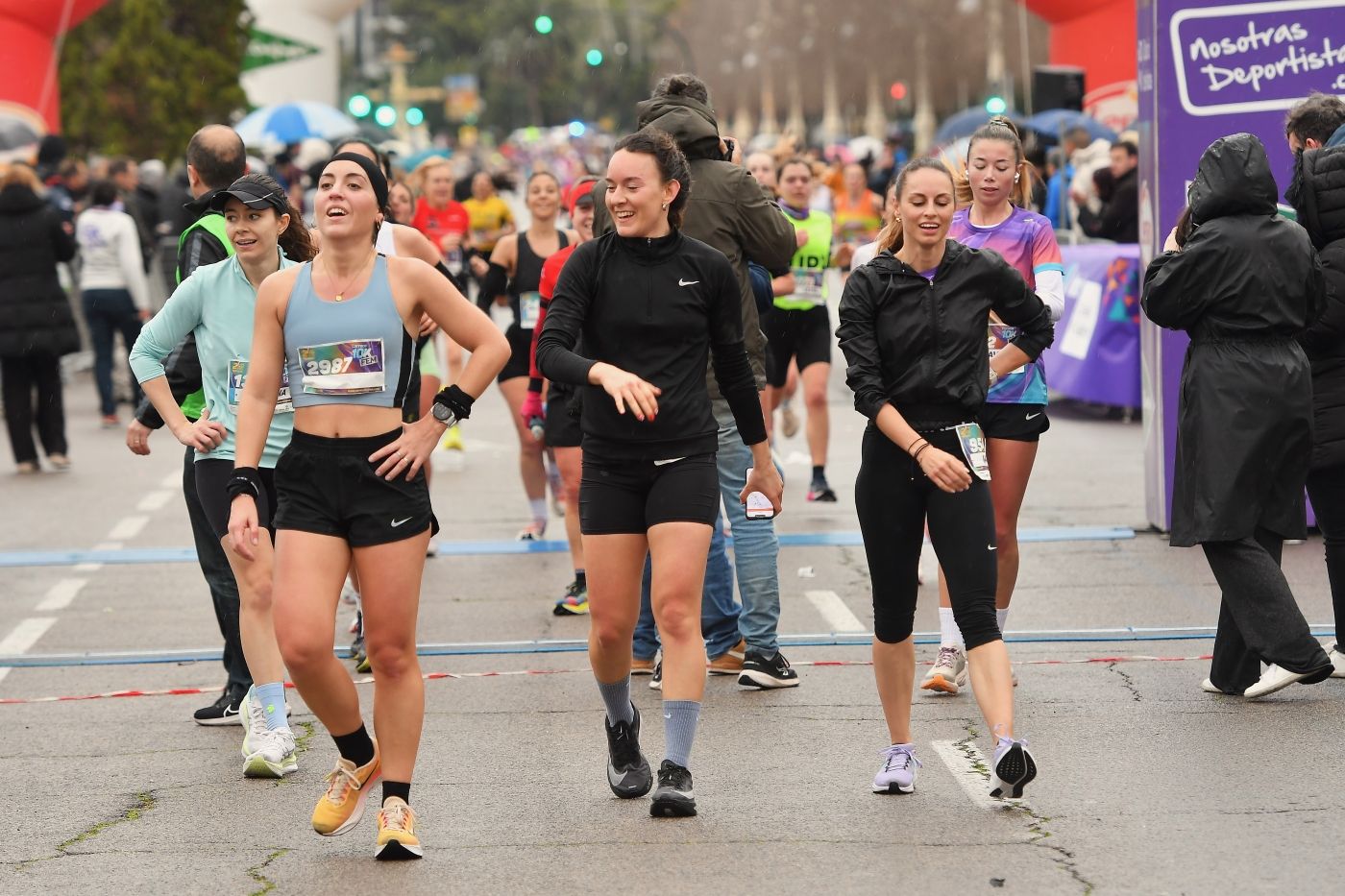 FOTOS | Búscate en la 10K FEM de Valencia