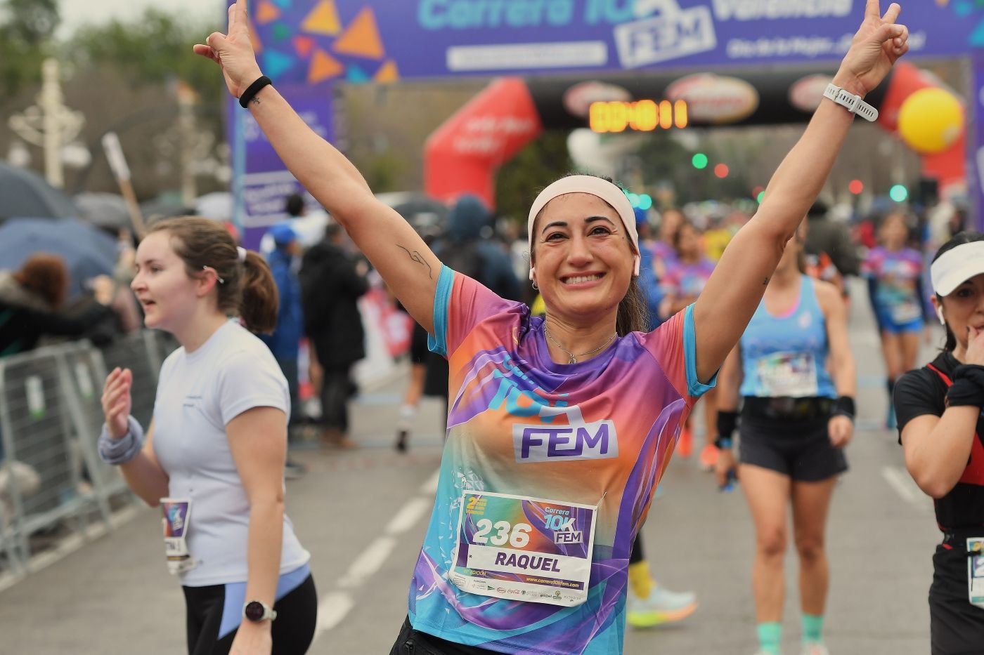 FOTOS | Búscate en la 10K FEM de Valencia