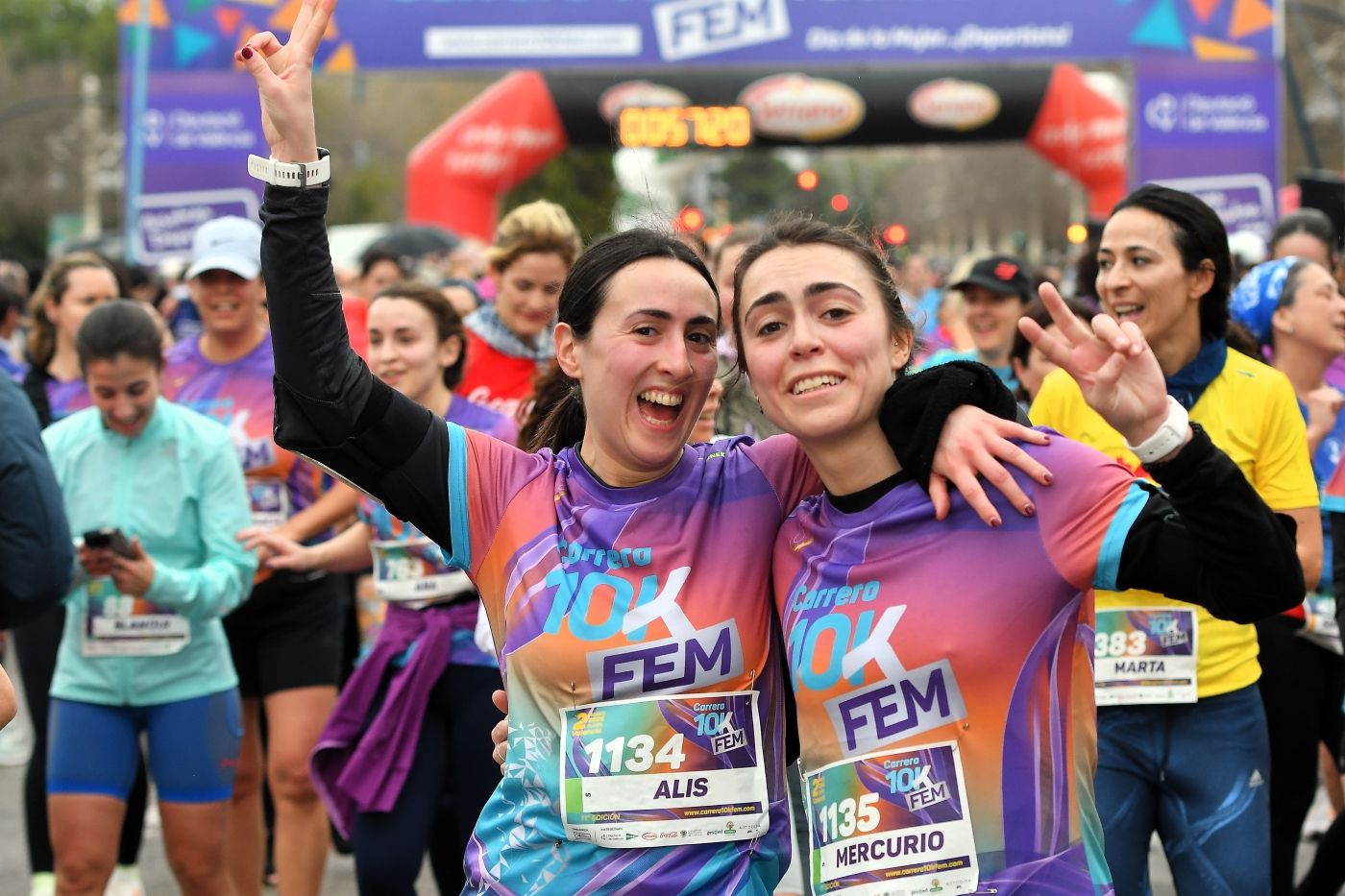 FOTOS | Búscate en la 10K FEM de Valencia