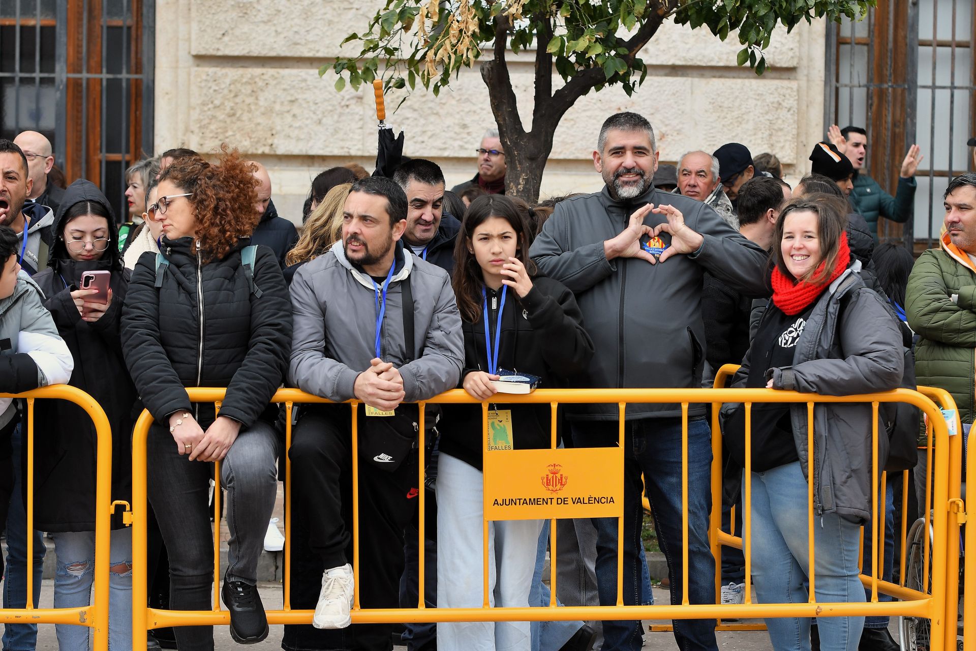 FOTOS | Búscate en la mascletà del domingo 2 de marzo