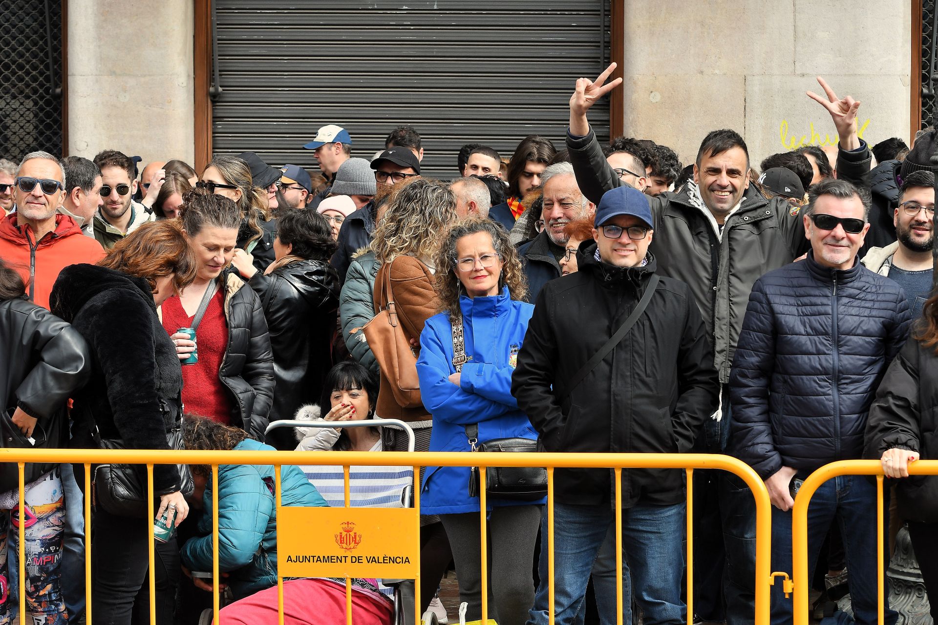 FOTOS | Búscate en la mascletà del domingo 2 de marzo