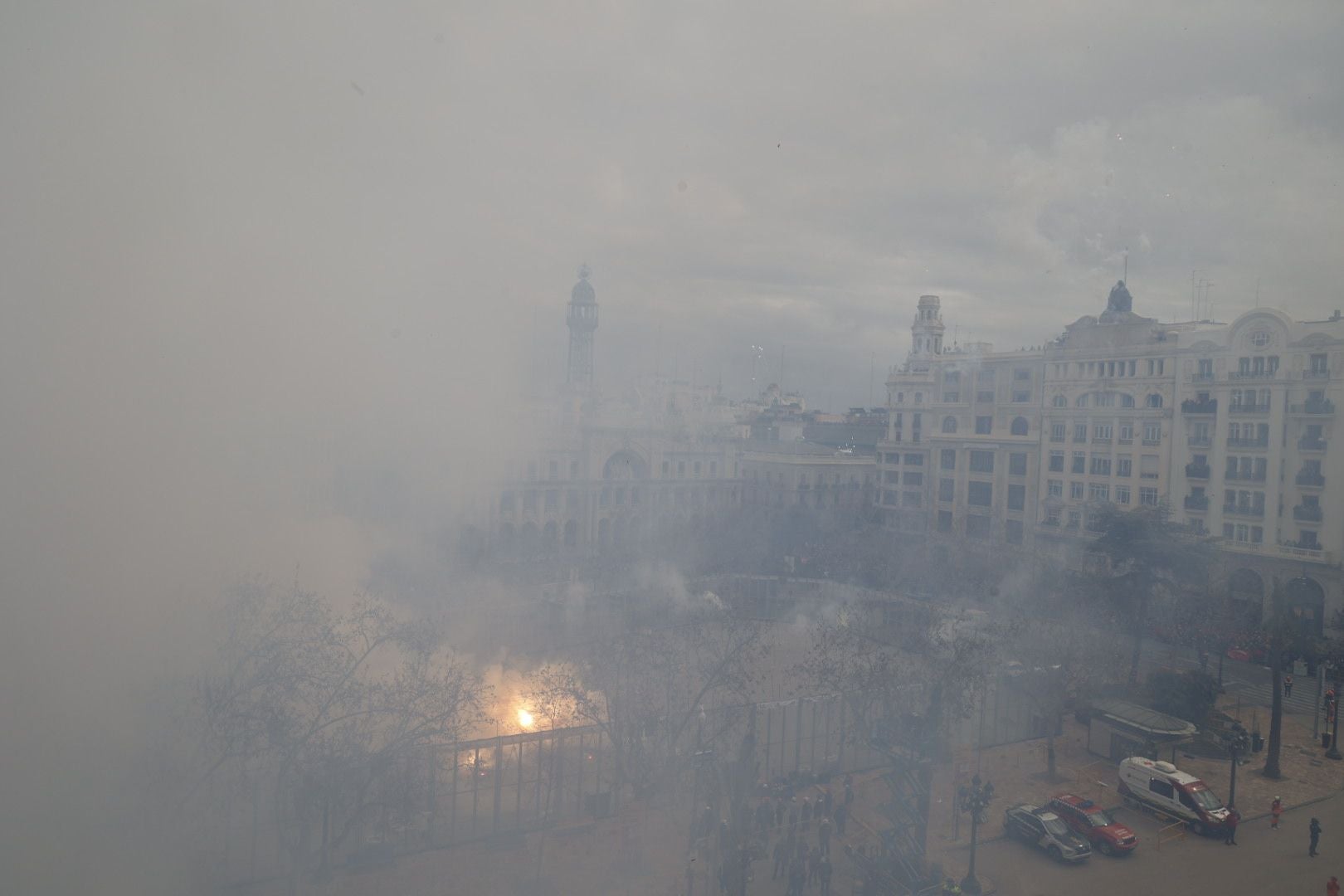 FOTOS | Mascletà del domingo 2 de marzo de las Fallas de Valencia 2025