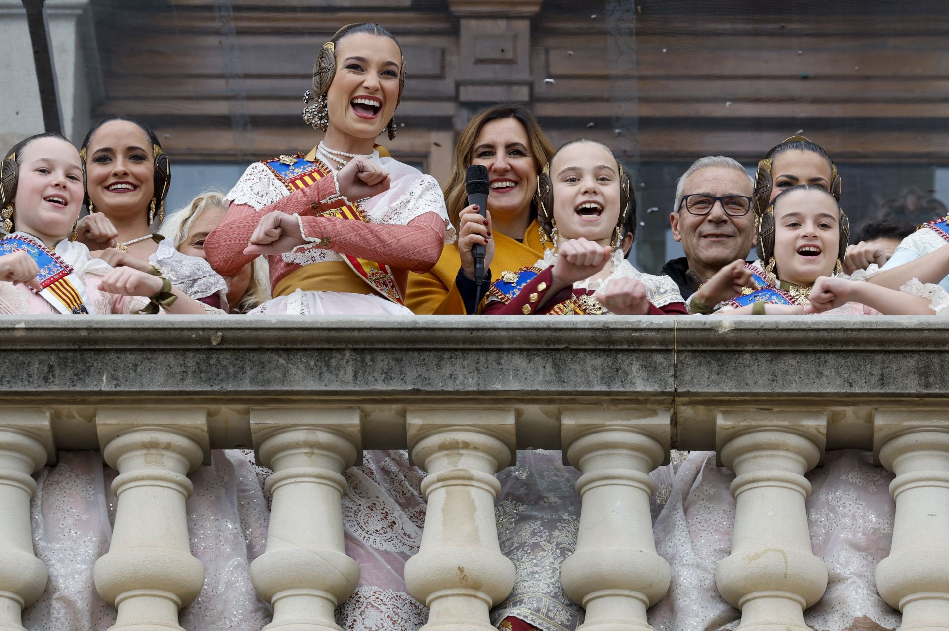 FOTOS | Así ha sido la mascletà del lunes 3 de marzo