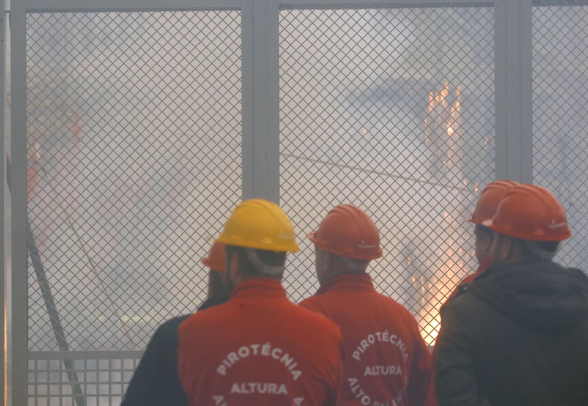 FOTOS | Así ha sido la mascletà del lunes 3 de marzo