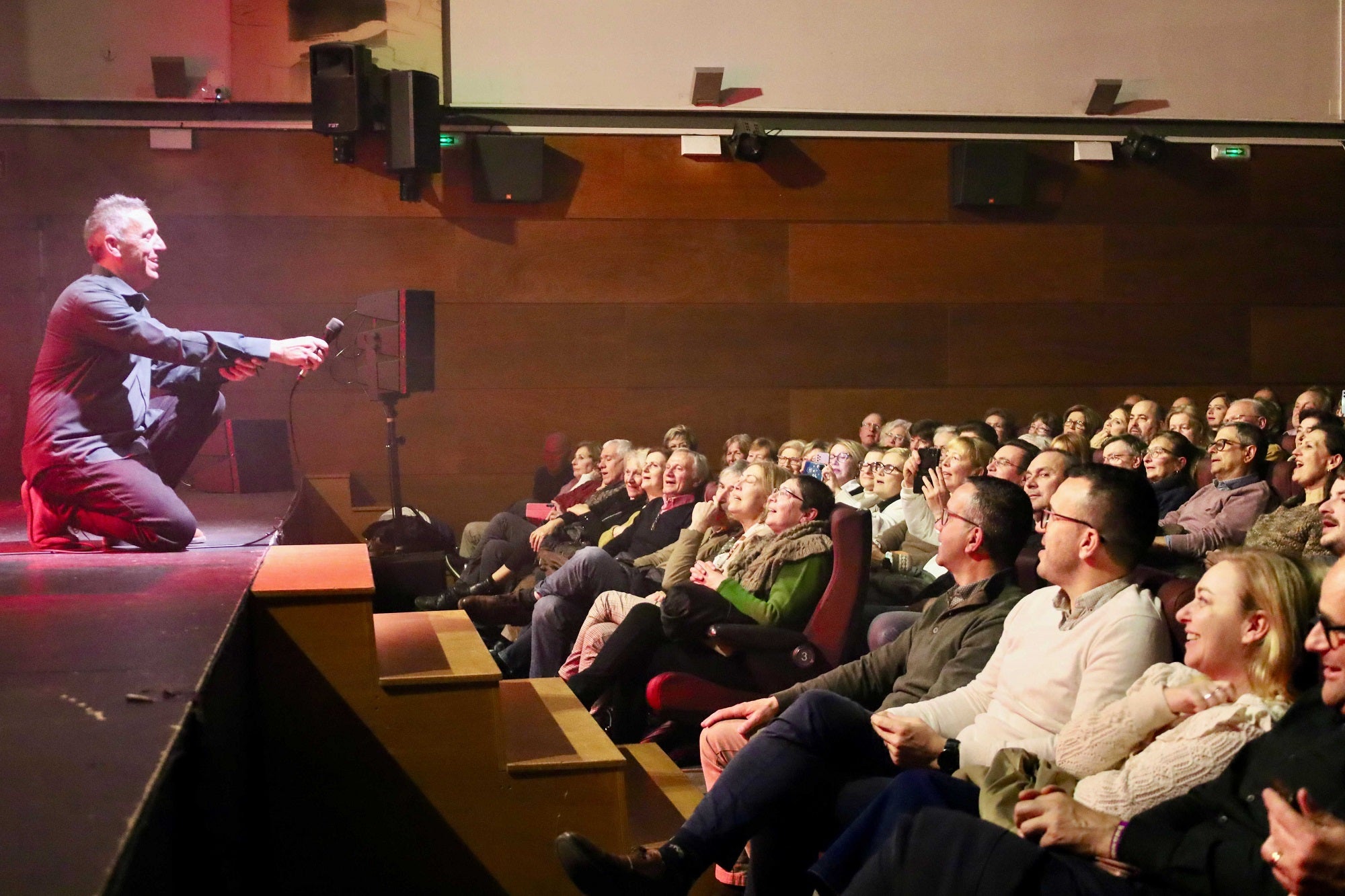 Momento del concierto en la Casa de la Cultura de Canals.