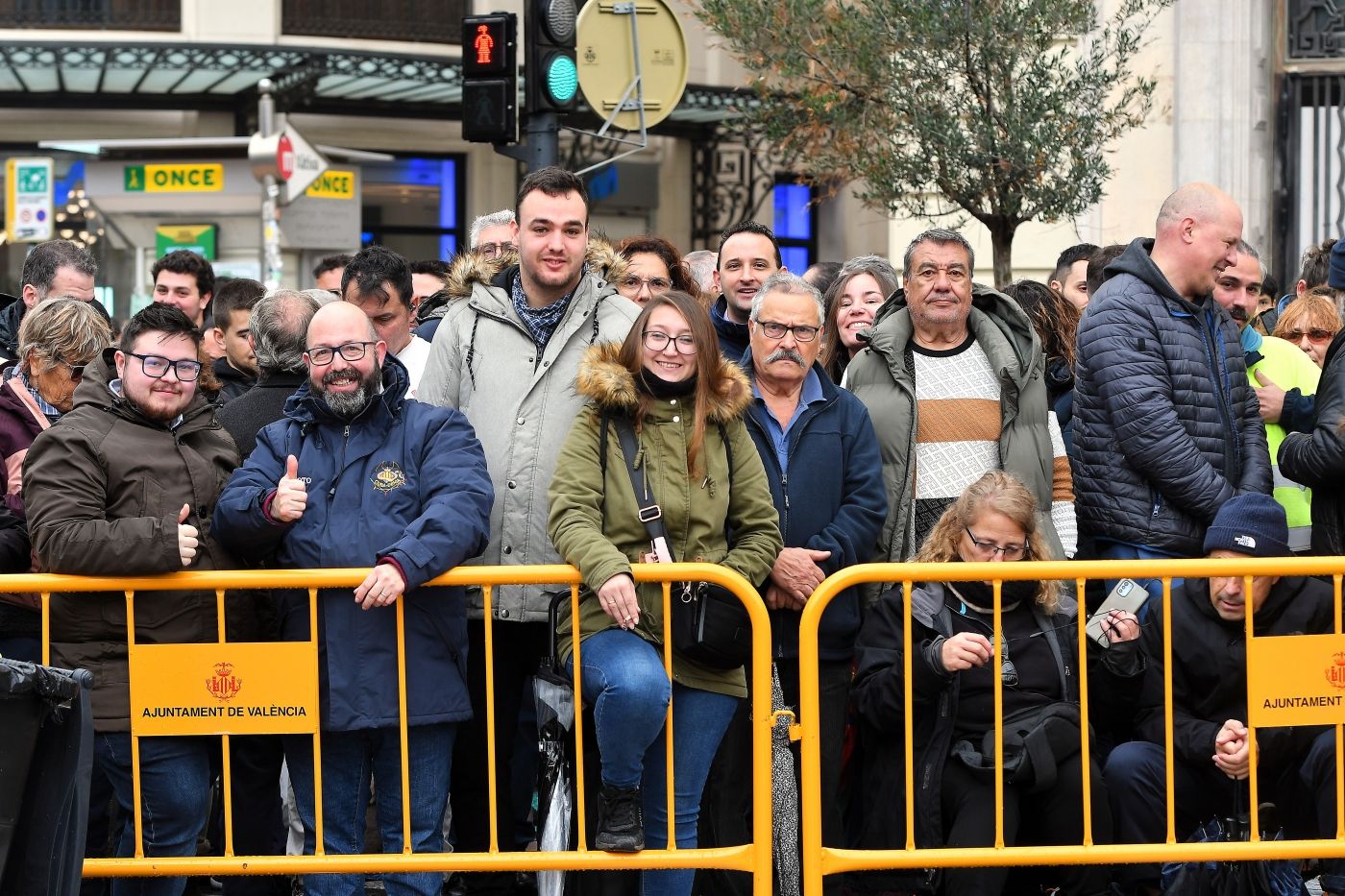 FOTOS | Búscate en la mascletà del lunes 3 de marzo