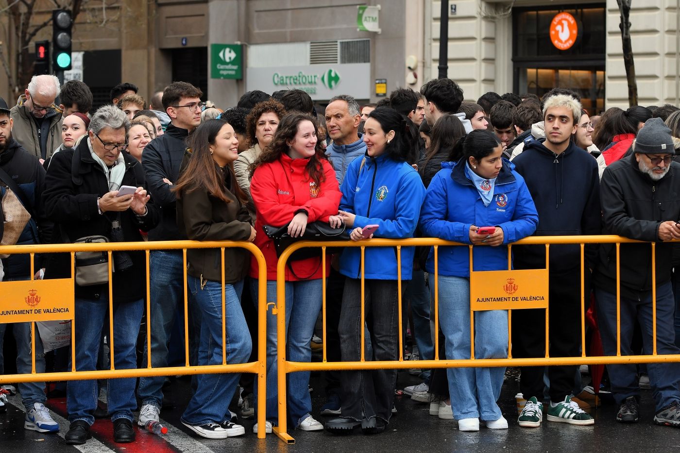 FOTOS | Búscate en la mascletà del lunes 3 de marzo