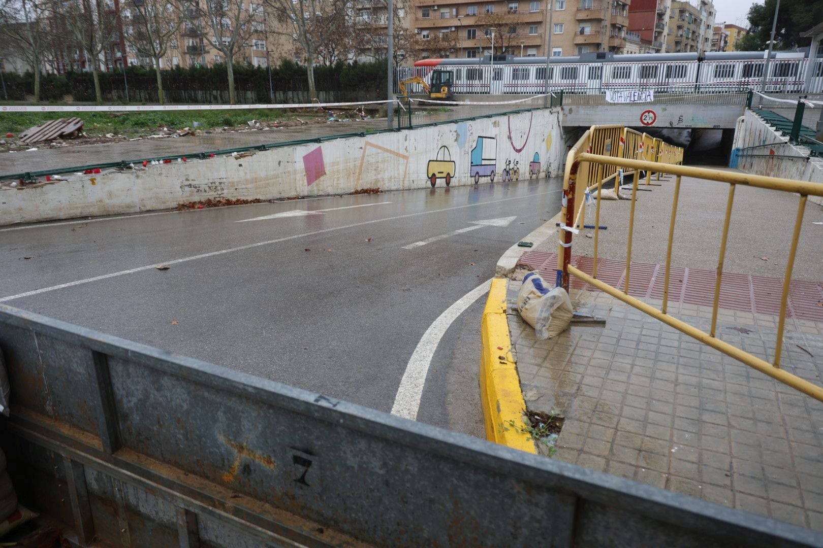FOTOS | Las fuertes lluvias golpean la Comunitat Valenciana este lunes