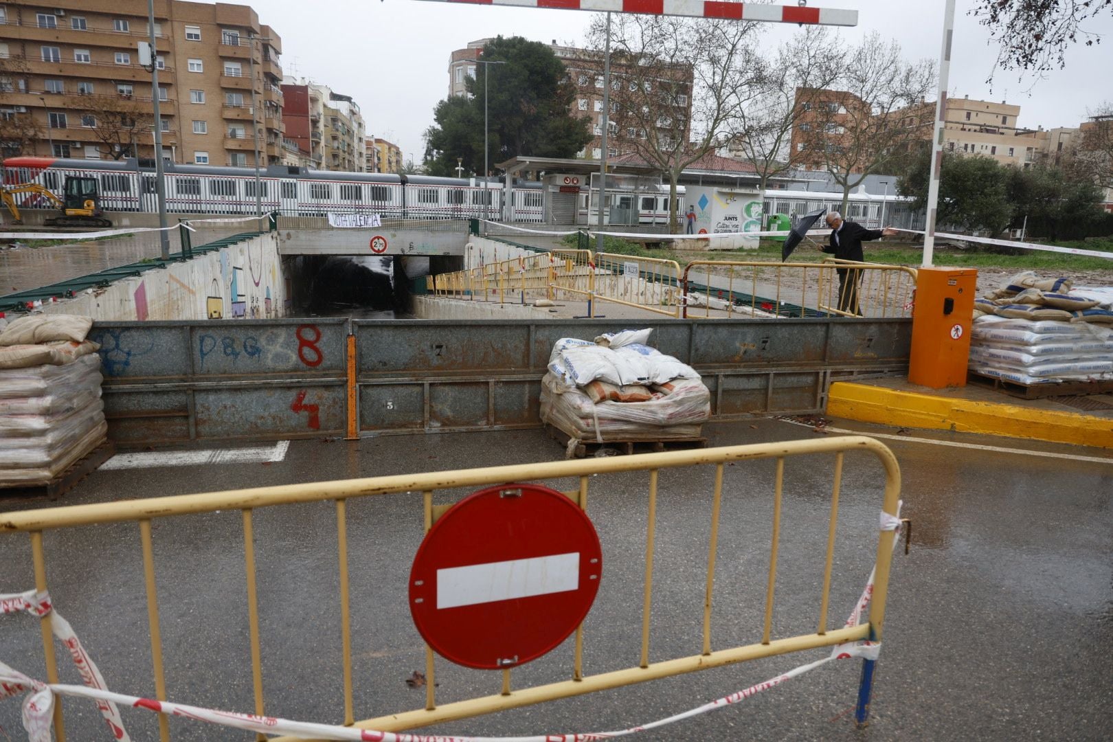 FOTOS | Las fuertes lluvias golpean la Comunitat Valenciana este lunes