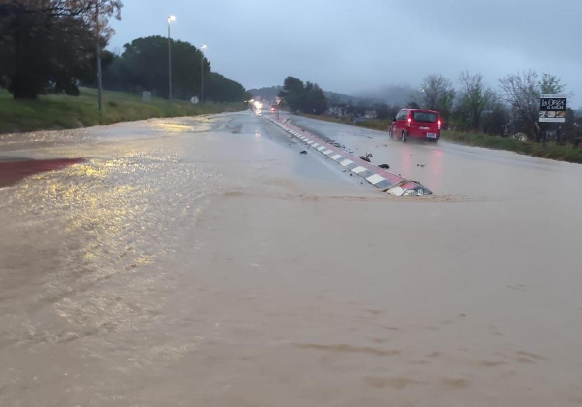 Las lluvias ya han comenzado a causar problemas.