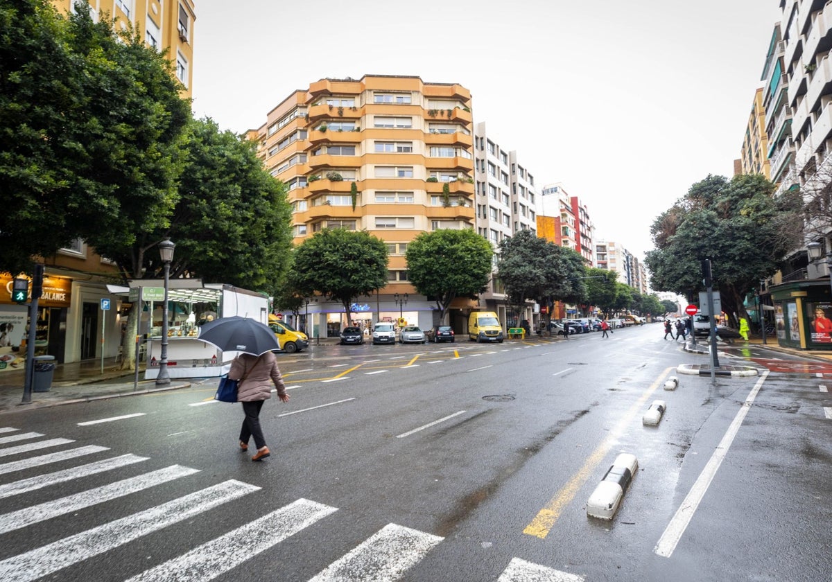 La ciudad de Valencia, vacía y sin apenas actividad ante la alerta meteorológica.