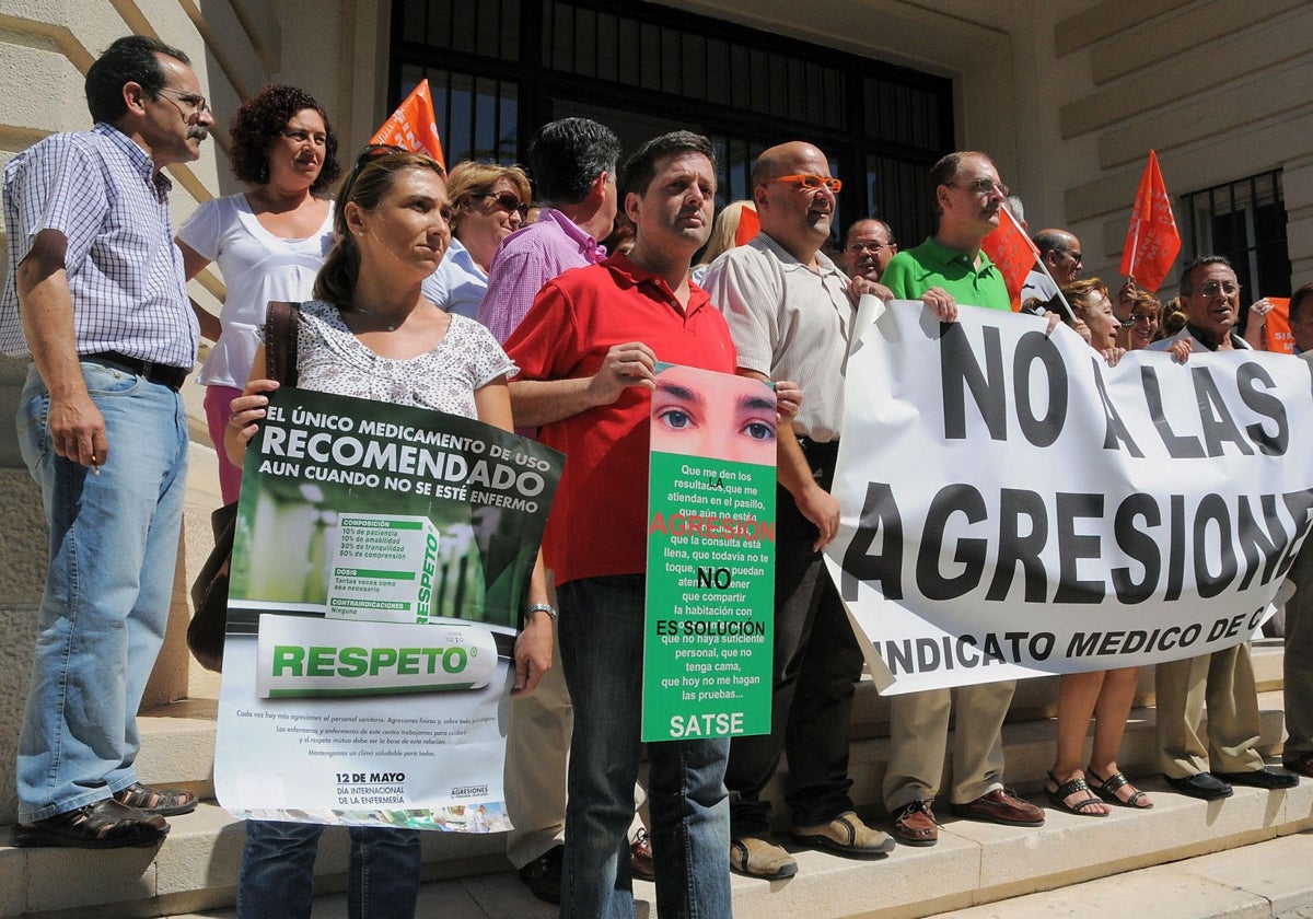 Protesta de los médicos contra las agresiones.