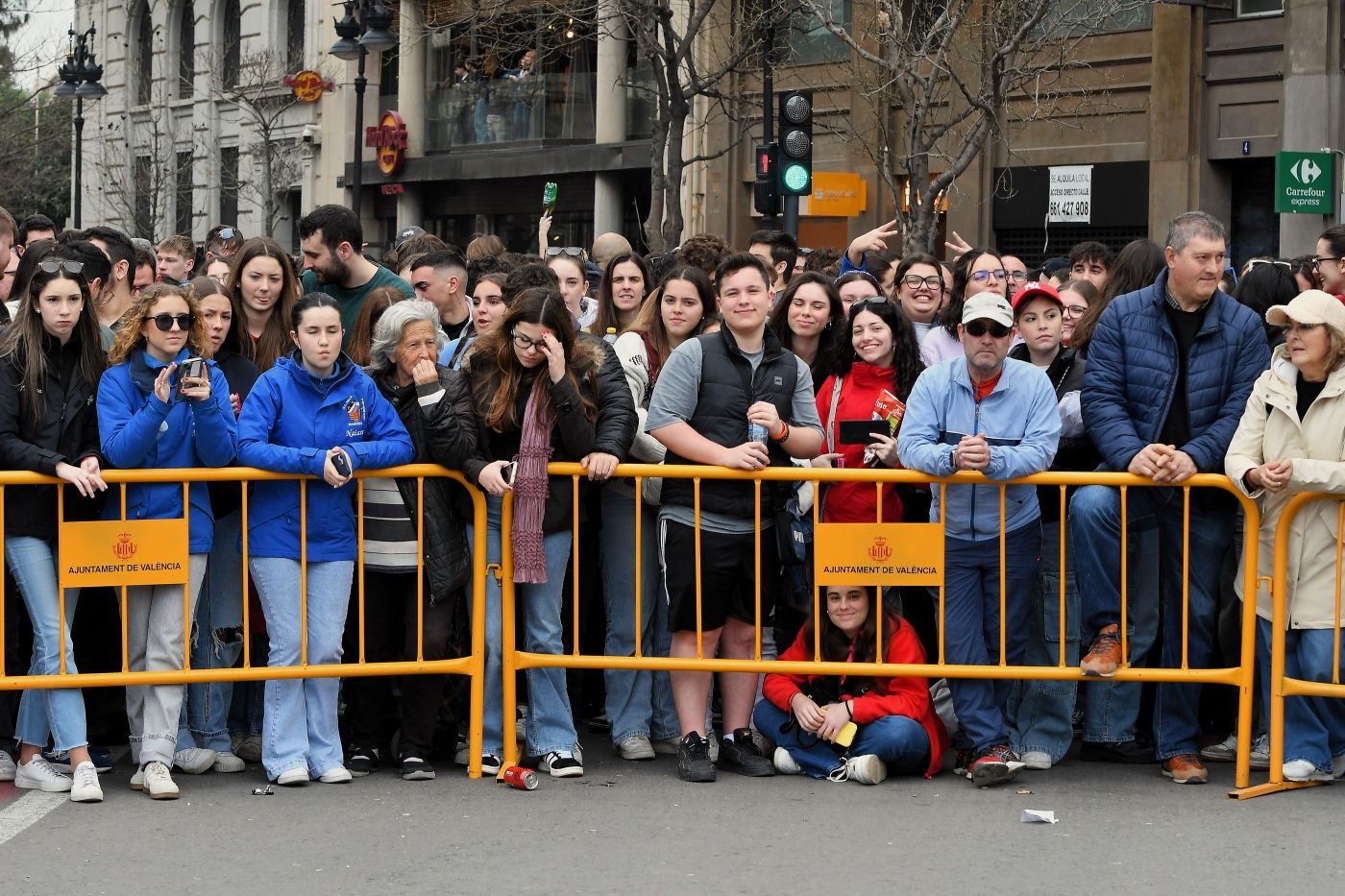 Búscate en la mascletà del sábado 8M