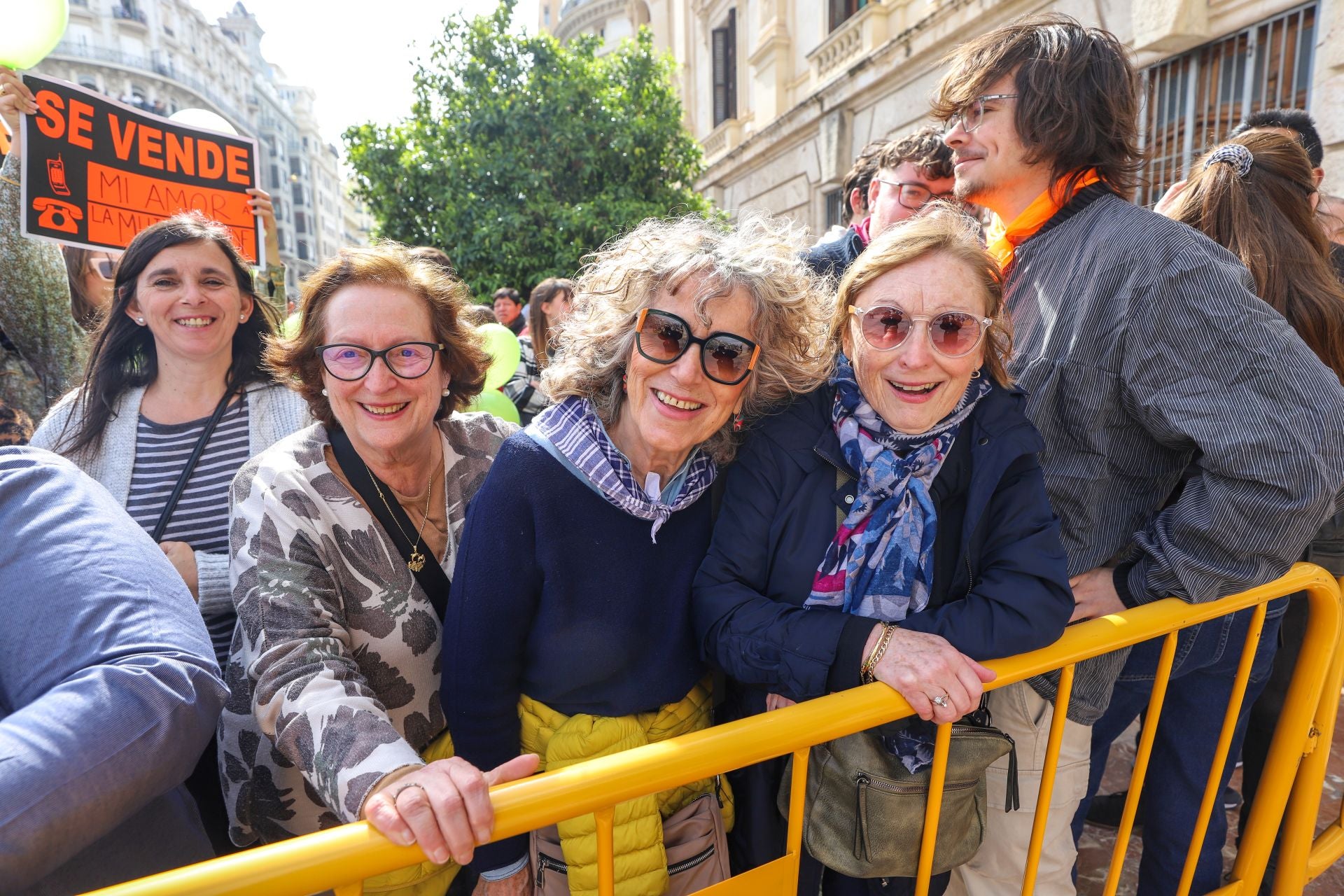 Búscate en la mascletà del sábado 8M