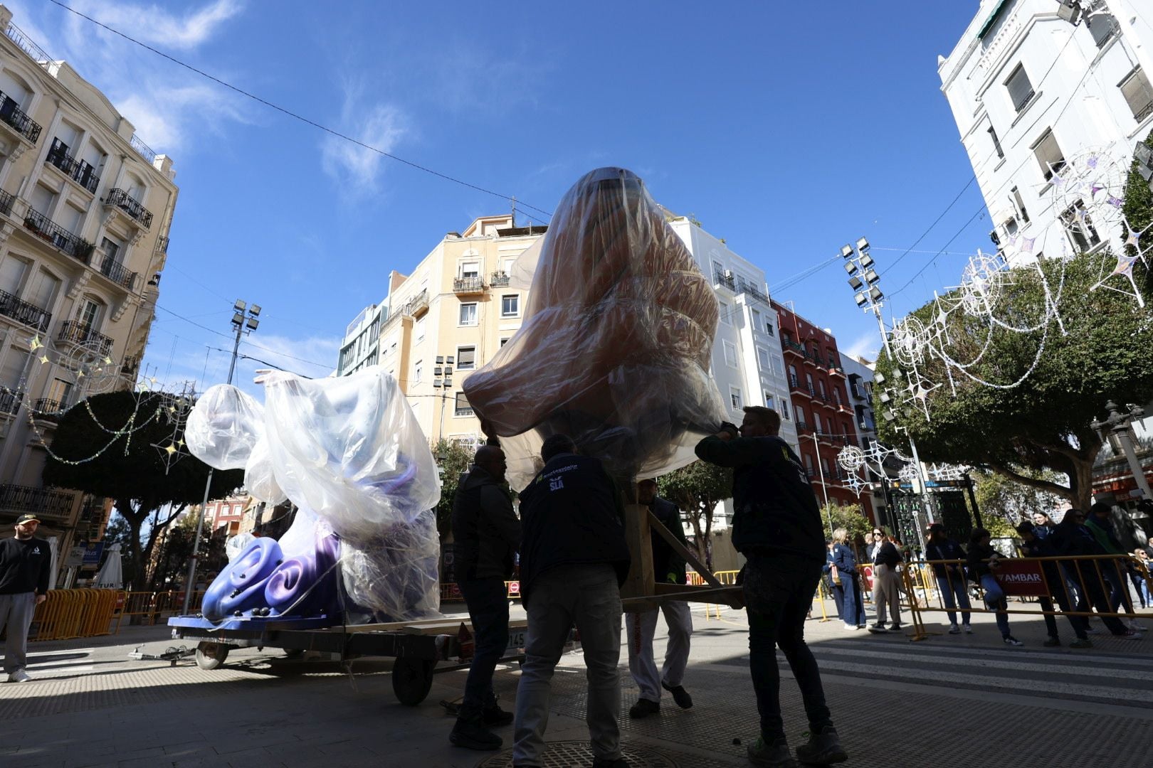 Fotos del ambiente de Fallas en Ruzafa (Valencia)