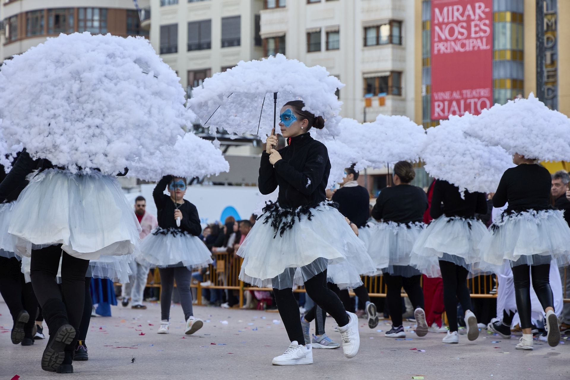 La Cabalgata del Ninot 2025, en imágenes