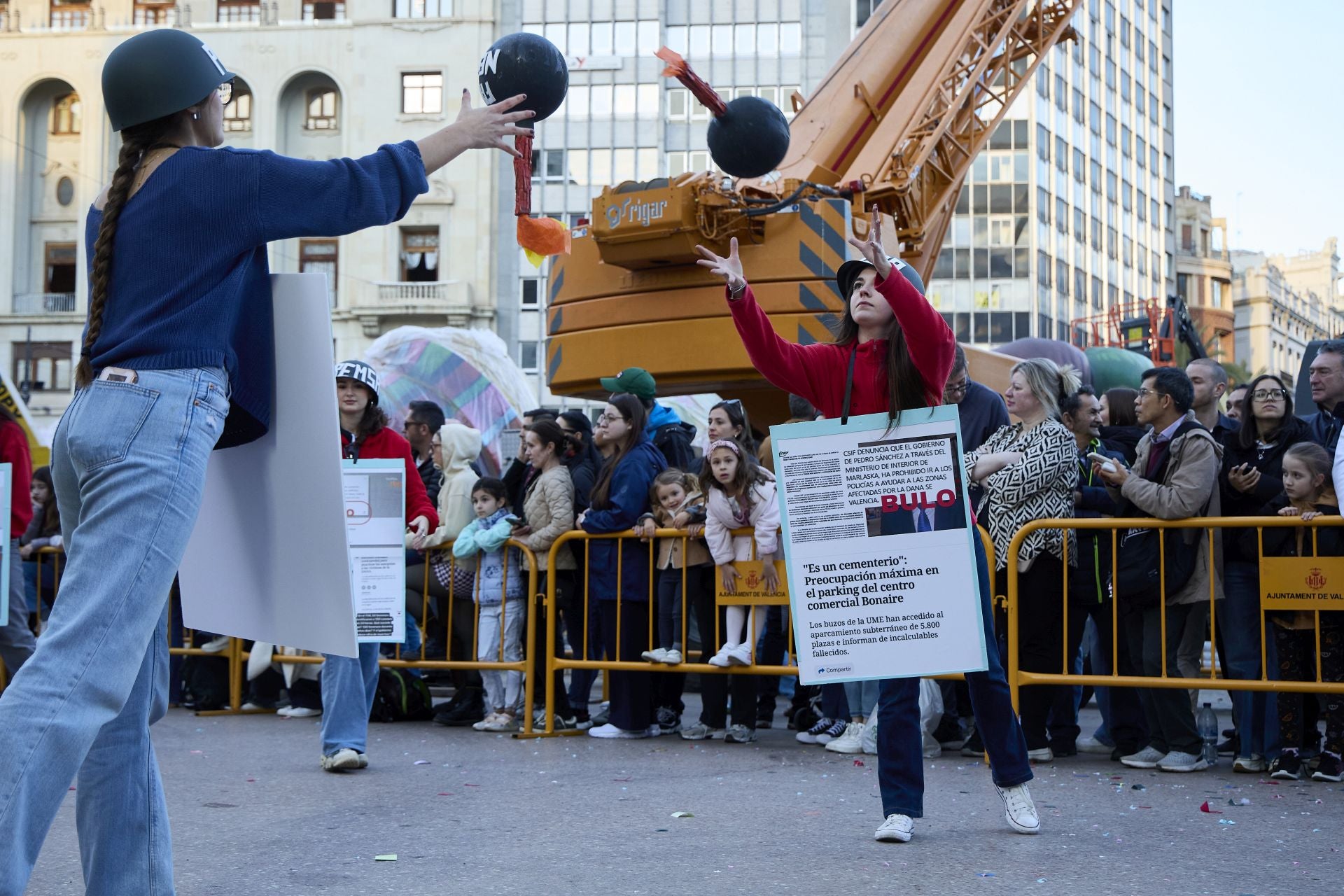 La Cabalgata del Ninot 2025, en imágenes