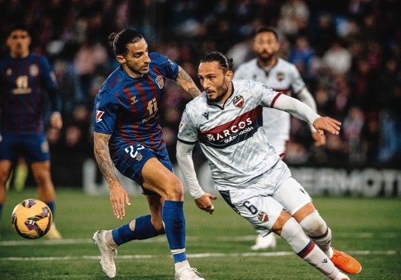 Giorgi Kochorashvili, durante el partido contra el Eldense.