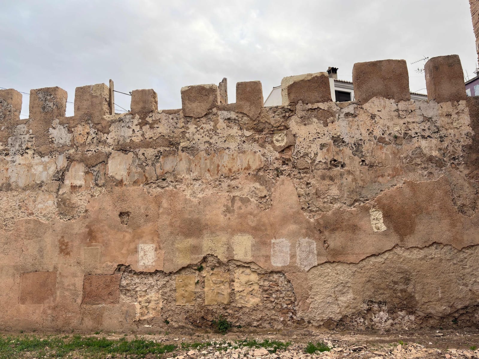 Muralla de Alzira.