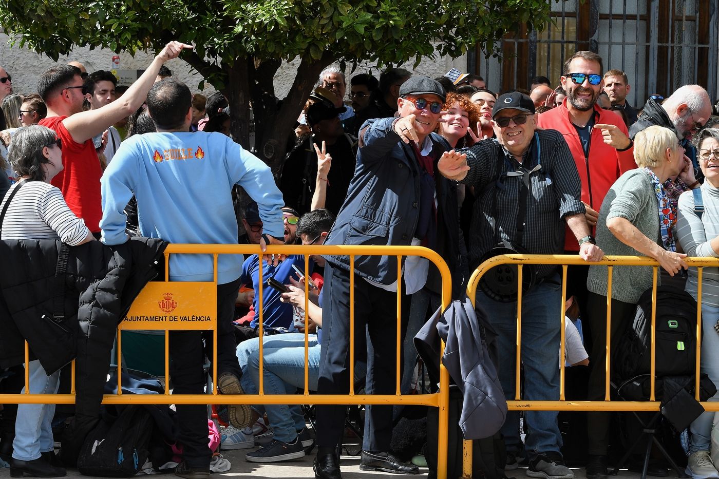 FOTOS | Búscate en la mascletà del martes 11 de marzo
