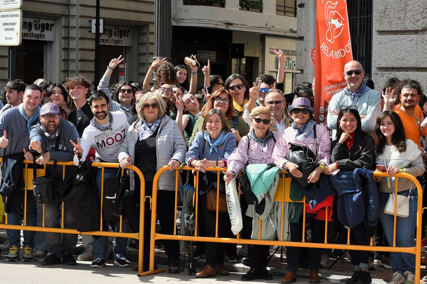 FOTOS | Búscate en la mascletà del martes 11 de marzo