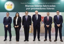 David Cid, Patricia Tobía, Héctor Hernández, Juan Roig, José Jordá, Paco Espert y Pilar Sanz.