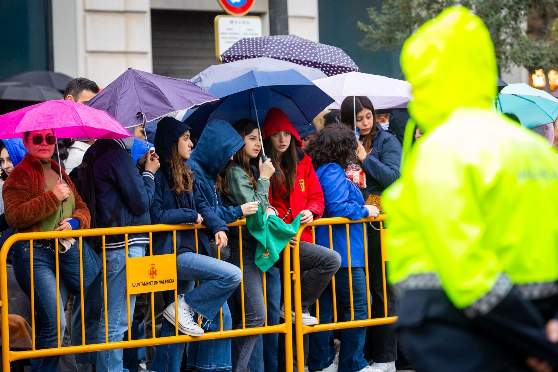 FOTOS | Así ha sido la mascletà del jueves 13 de marzo