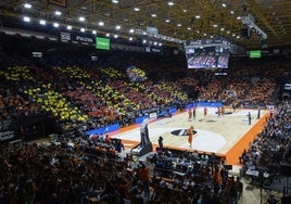 El tifo de la Fonteta durante los cuartos de final de la Eurocup contra el Cluj.