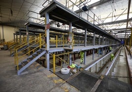 Reparaciones en los talleres de la estación València Sud, este jueves.