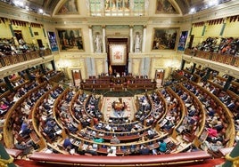La izquierda corea en el pleno del Congreso: «Mazón dimisión»