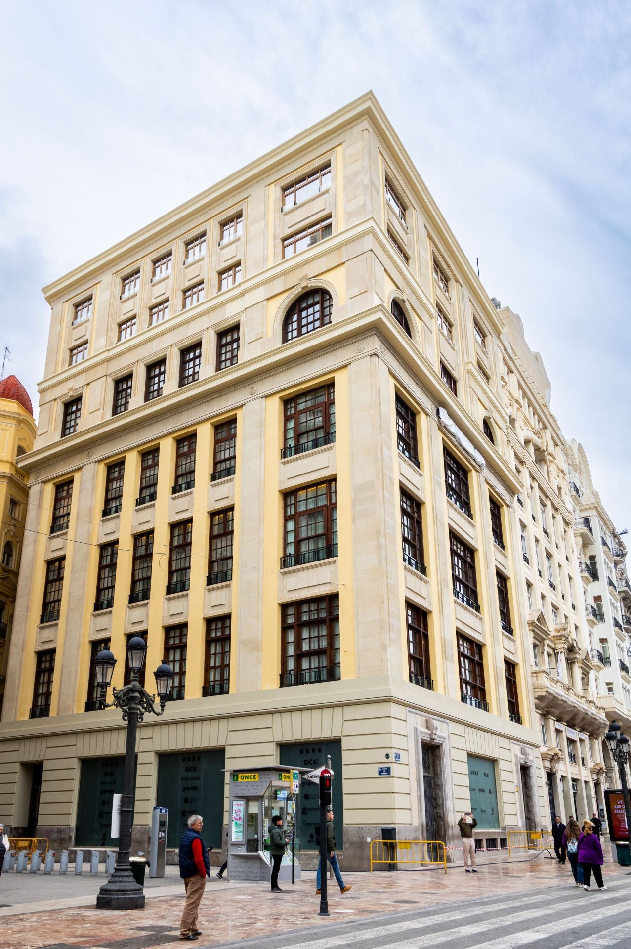 FOTOS | Así es el nuevo hotel de la plaza del Ayuntamiento de Valencia