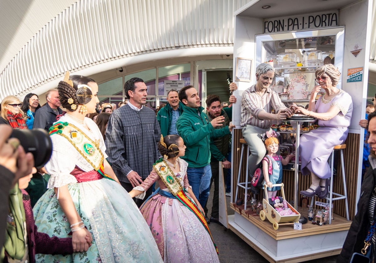 Convento y su &#039;Forn Pa i Porta&#039; logran el Ninot Indultat de las Fallas 2025