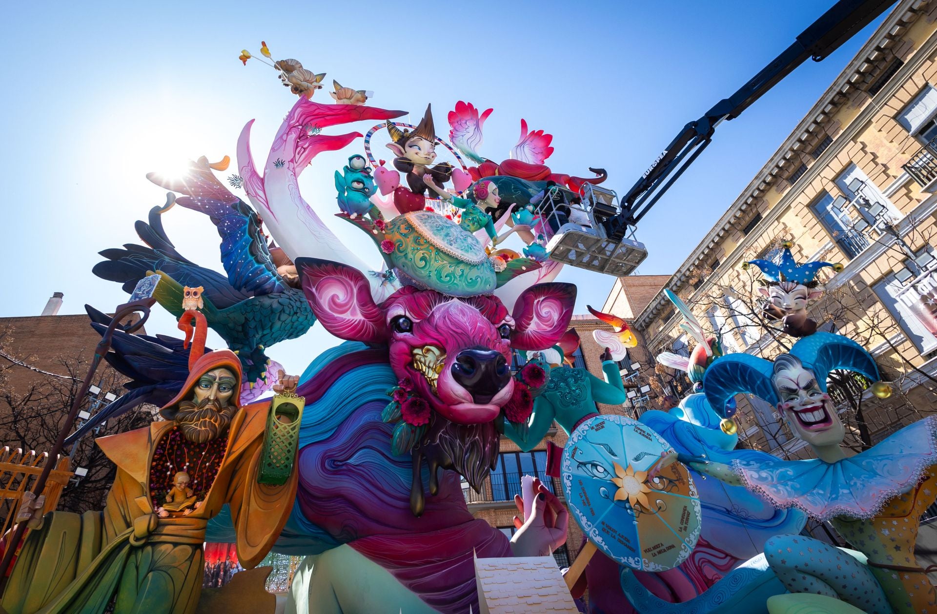 Falla Na Jordana. Carrer de Salvador Giner, 9, 46003 València.