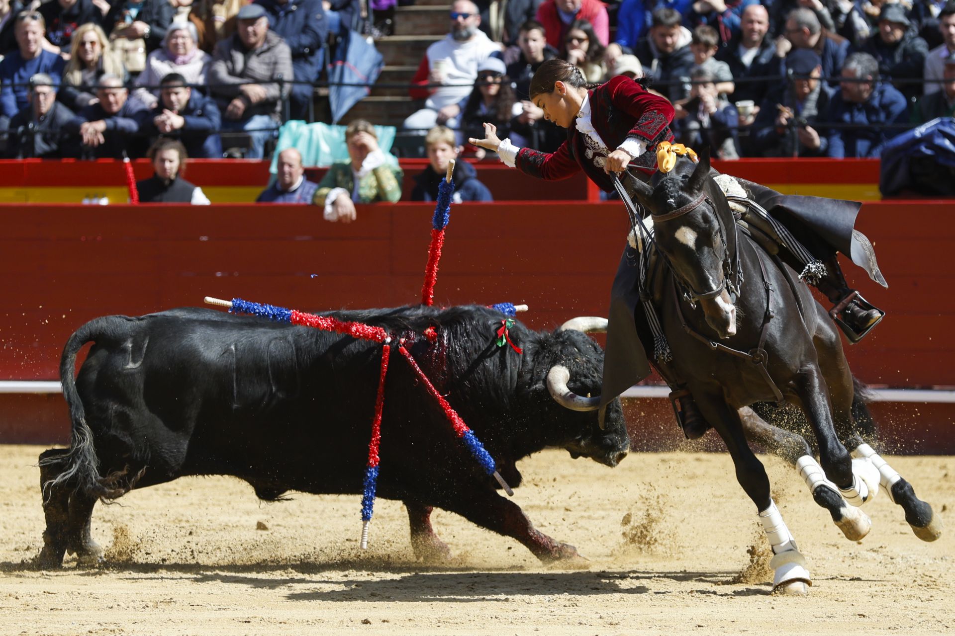 Superdomingo fallero: un recorrido por las calles y las fallas de Valencia