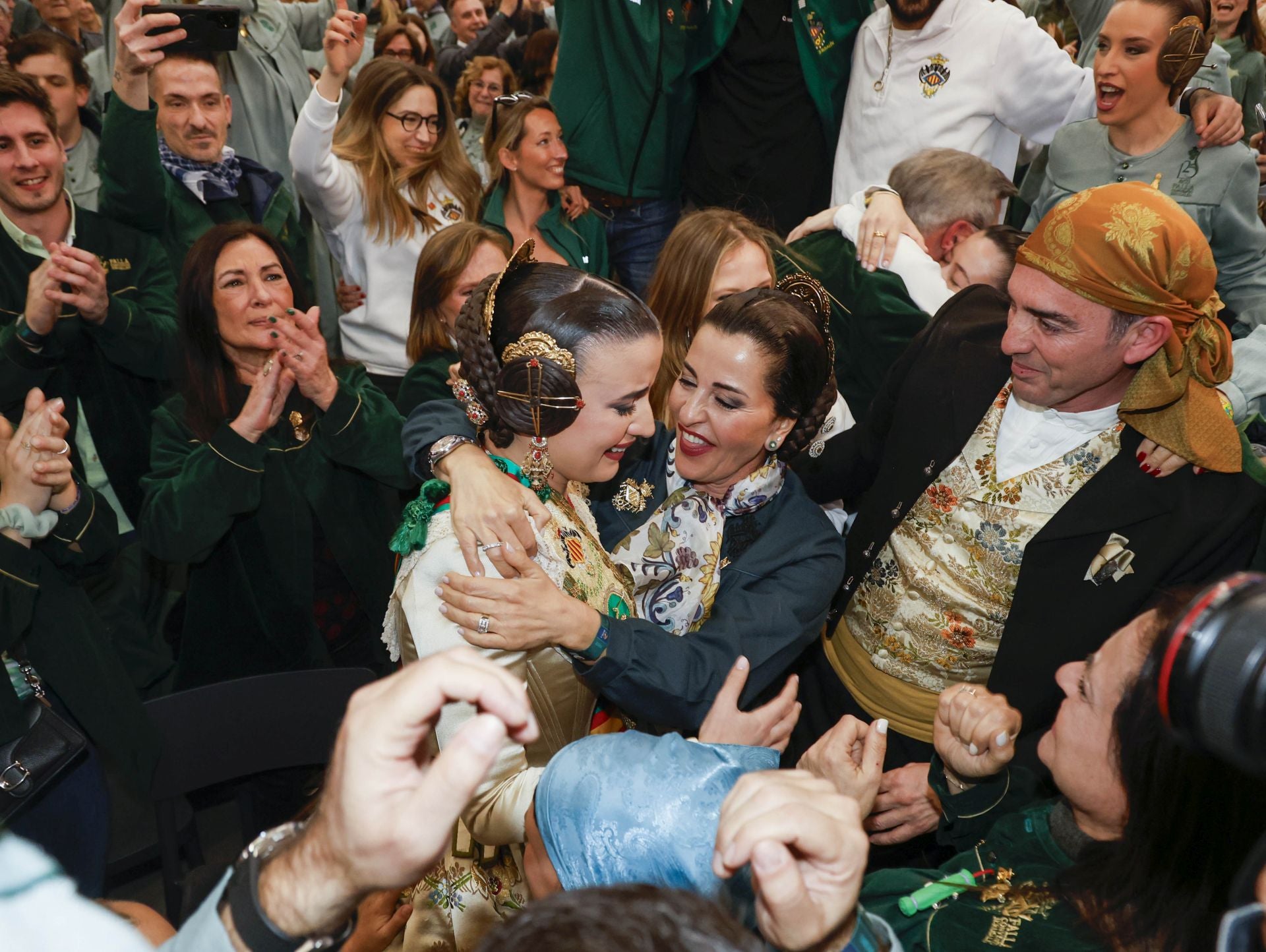 FOTOS: Alegría en Convento Jerusalén tras ganar el primer premio de Especial