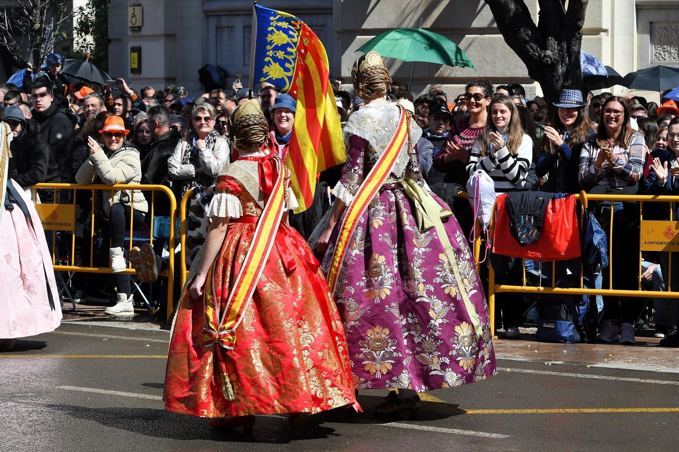 Búscate en la mascletà de este domingo 16 de marzo