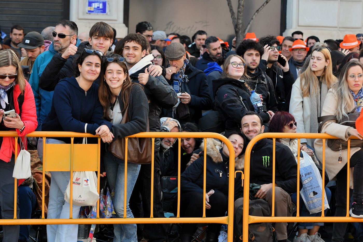 Búscate en la mascletà de este domingo 16 de marzo