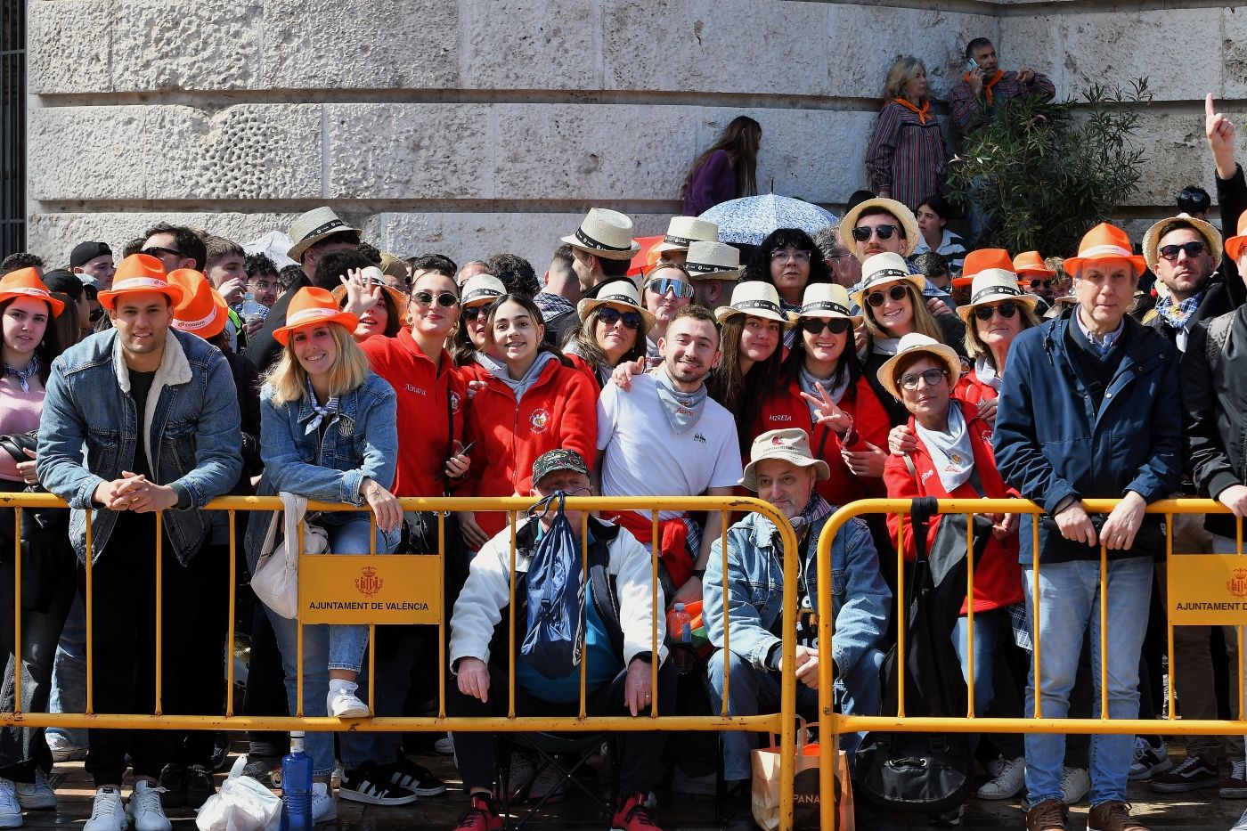 Búscate en la mascletà de este domingo 16 de marzo