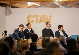 Los ingenieros de UVAM, en la charla coloquio en el Colegio de Arquitectos.