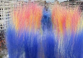 Mascletà de Vulcano en la Plaza del Ayuntamiento.