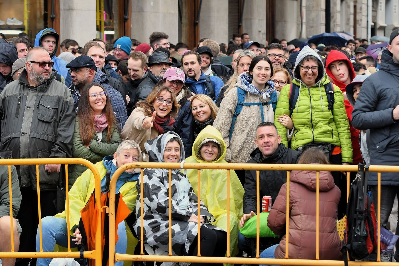 Búscate en la mascletà de este 18 de marzo