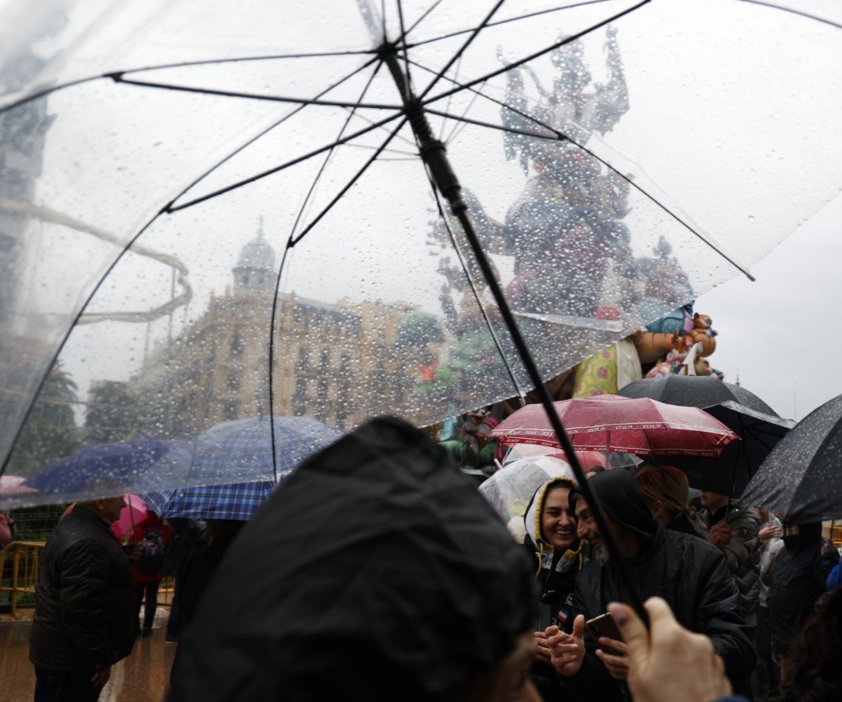 FOTOS | Así ha sido la mascletà del martes 18 de marzo