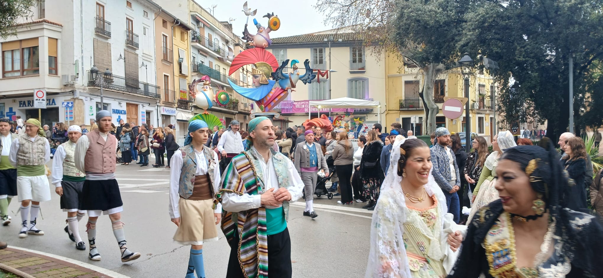 Ambiente fallero en Xàtiva el día de San José.