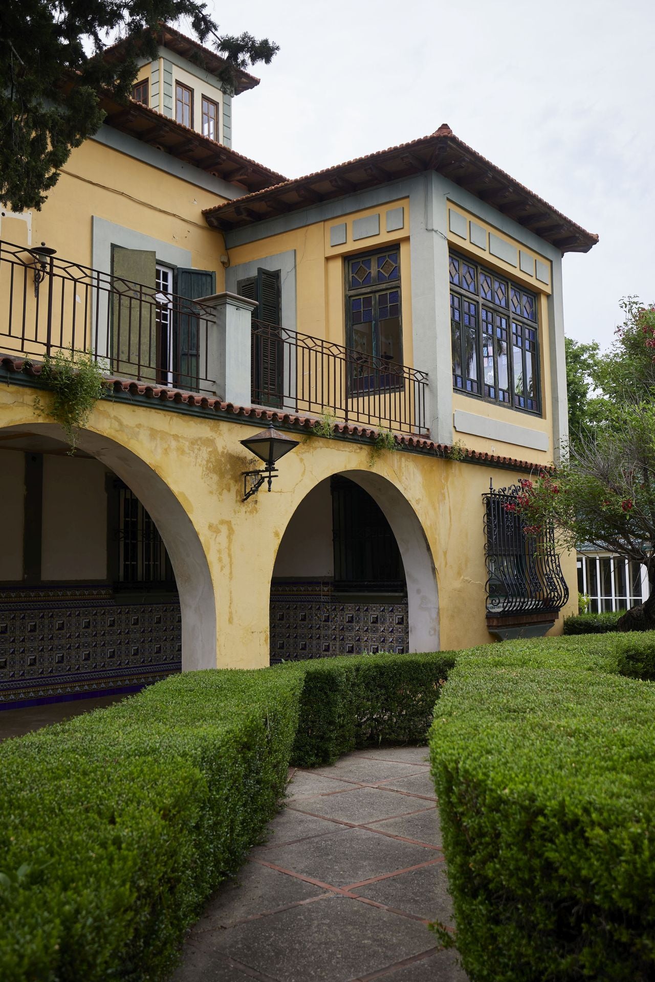 FOTOS | Así es por dentro Villa Amparo, el chalet okupado en Rocafort