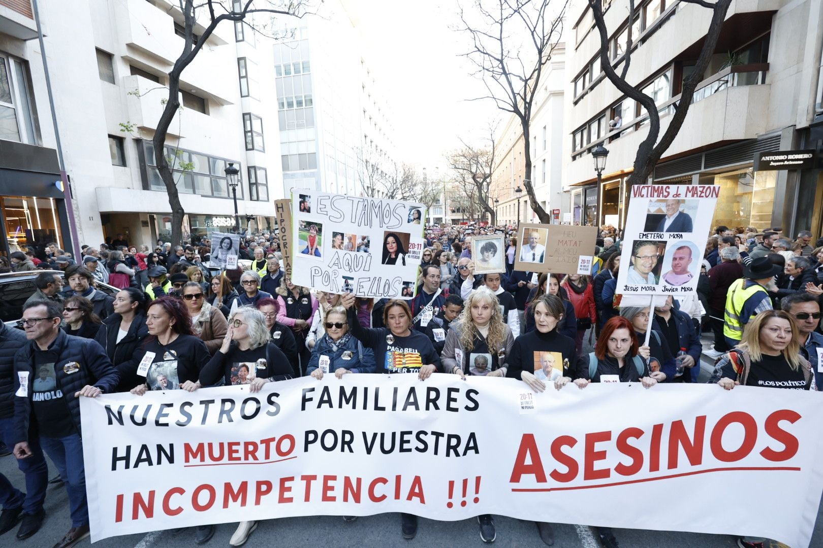 FOTOS | Sexta manifestación en Valencia contra la gestión política de la dana