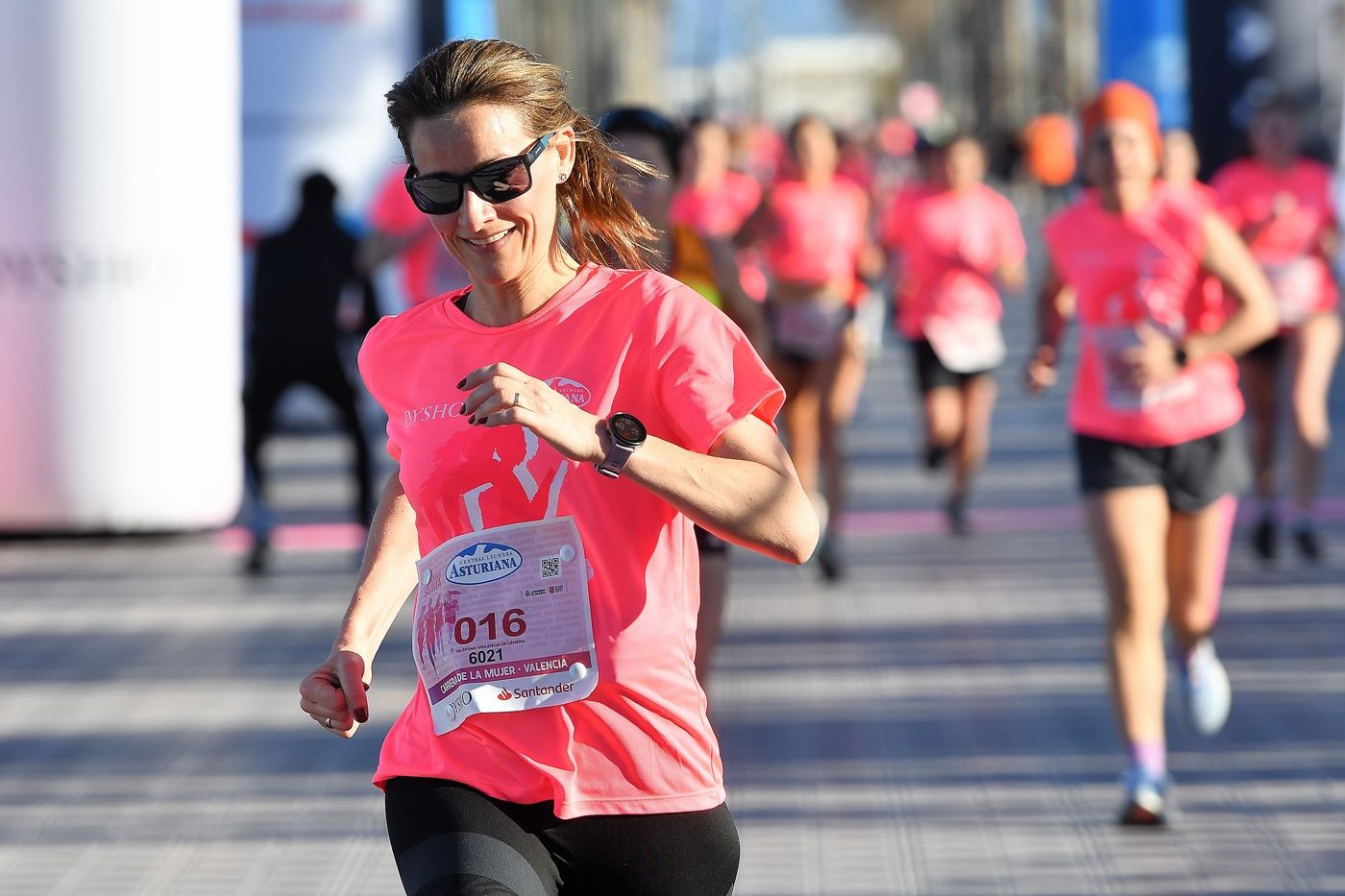 Búscate en la Carrera de la Mujer 2025