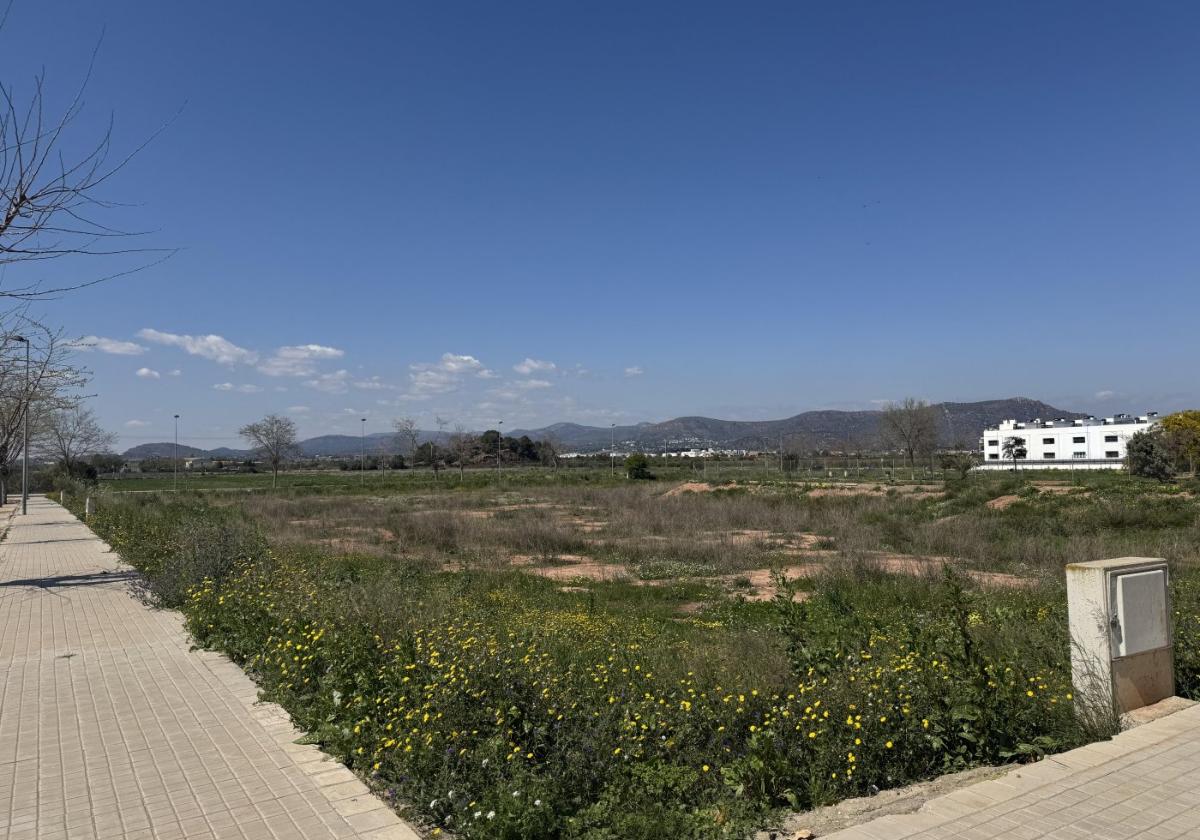 Uno de los solares cedidos al Ayuntamiento.