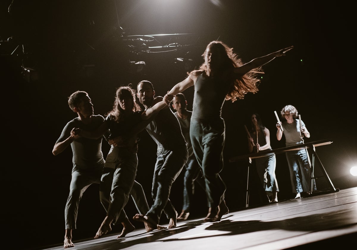 Teatro y danza para pensar y sentir: «Valparaíso» y «Txalaparta» llegan a l'Auditori de Torrent
